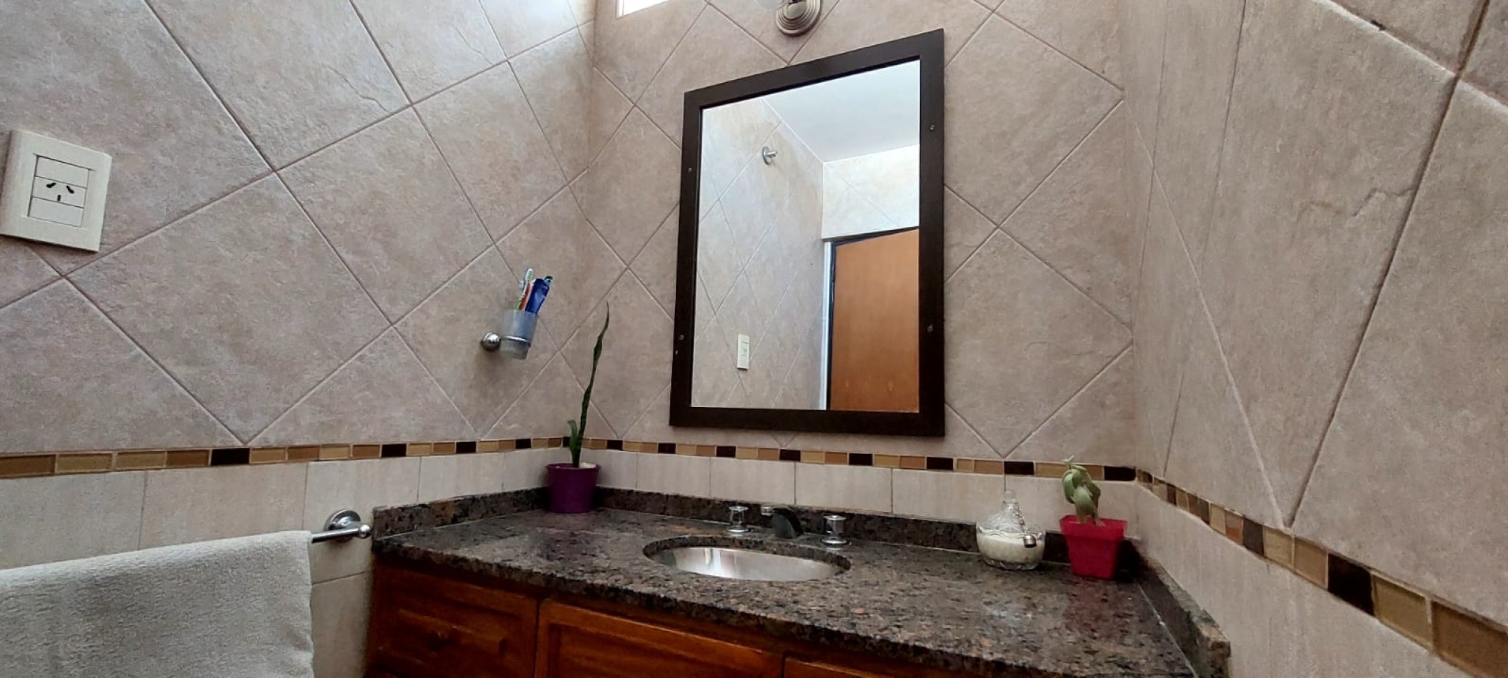 CASA EN VENTA EN BARRIO SANTA CECILIA, CORDOBA CA144
