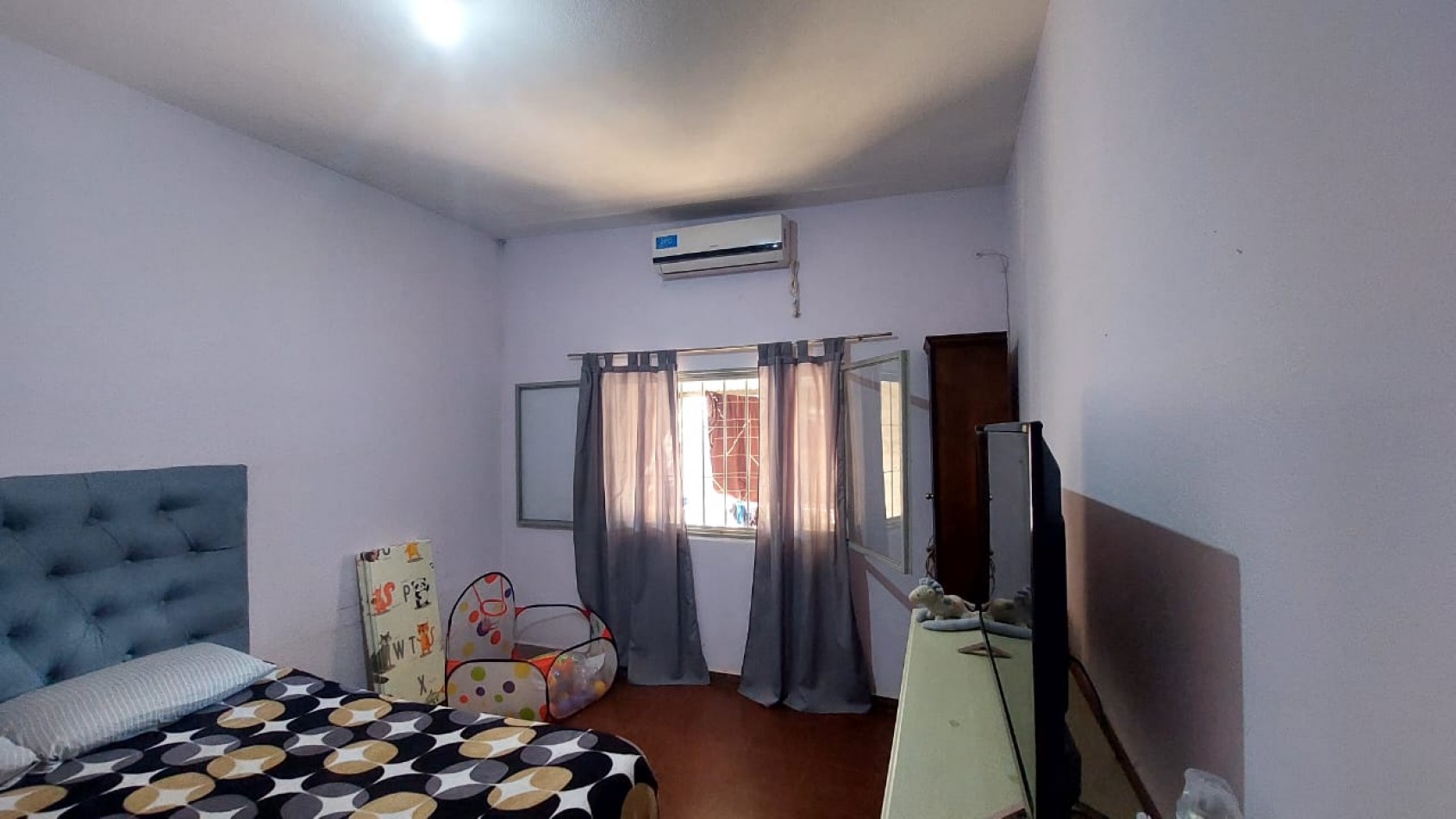 CASA A LA VENTA EN MALVINAS ARGENTINAS, CORDOBA. SOBRE IMPORTANTE AVENIDA. CA188F.