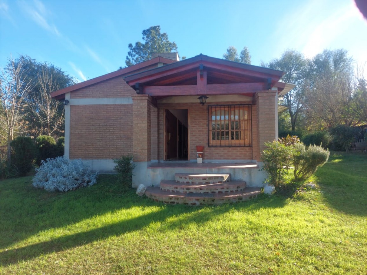 CASA A LA VENTA EN COSQUIN, BARRIO EL CONDADO. CA209