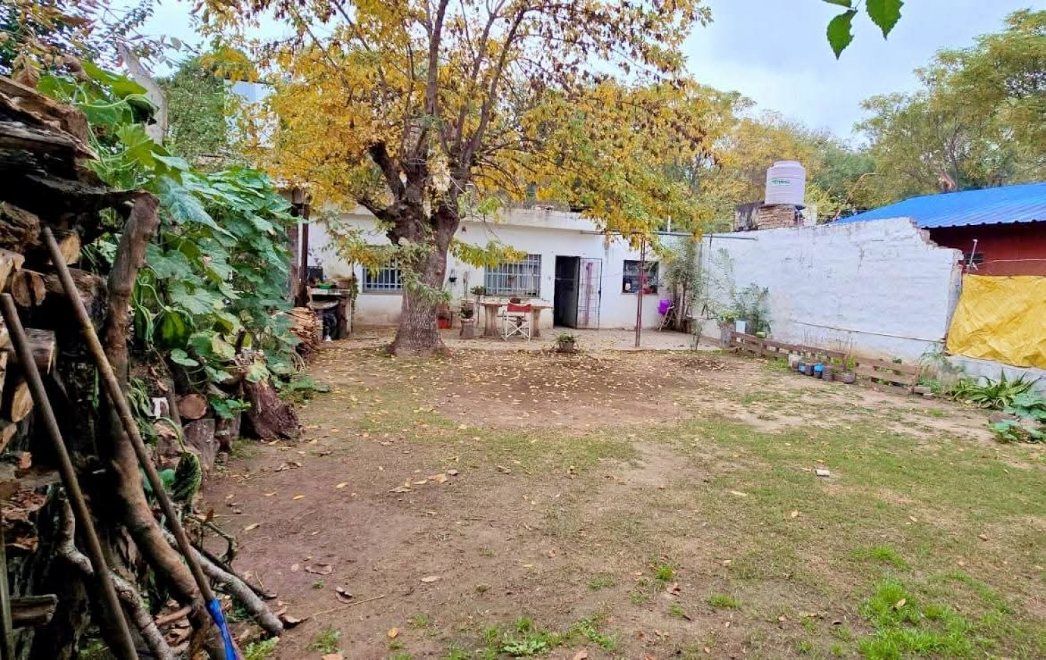CASA A LA VENTA EN BIALET MASSE, FRENTE AL RIO COSQUIN. CA207