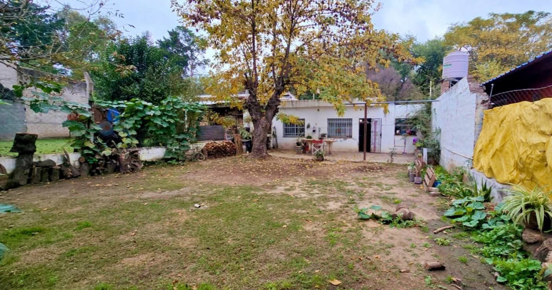 CASA A LA VENTA EN BIALET MASSE, FRENTE AL RIO COSQUIN. CA207