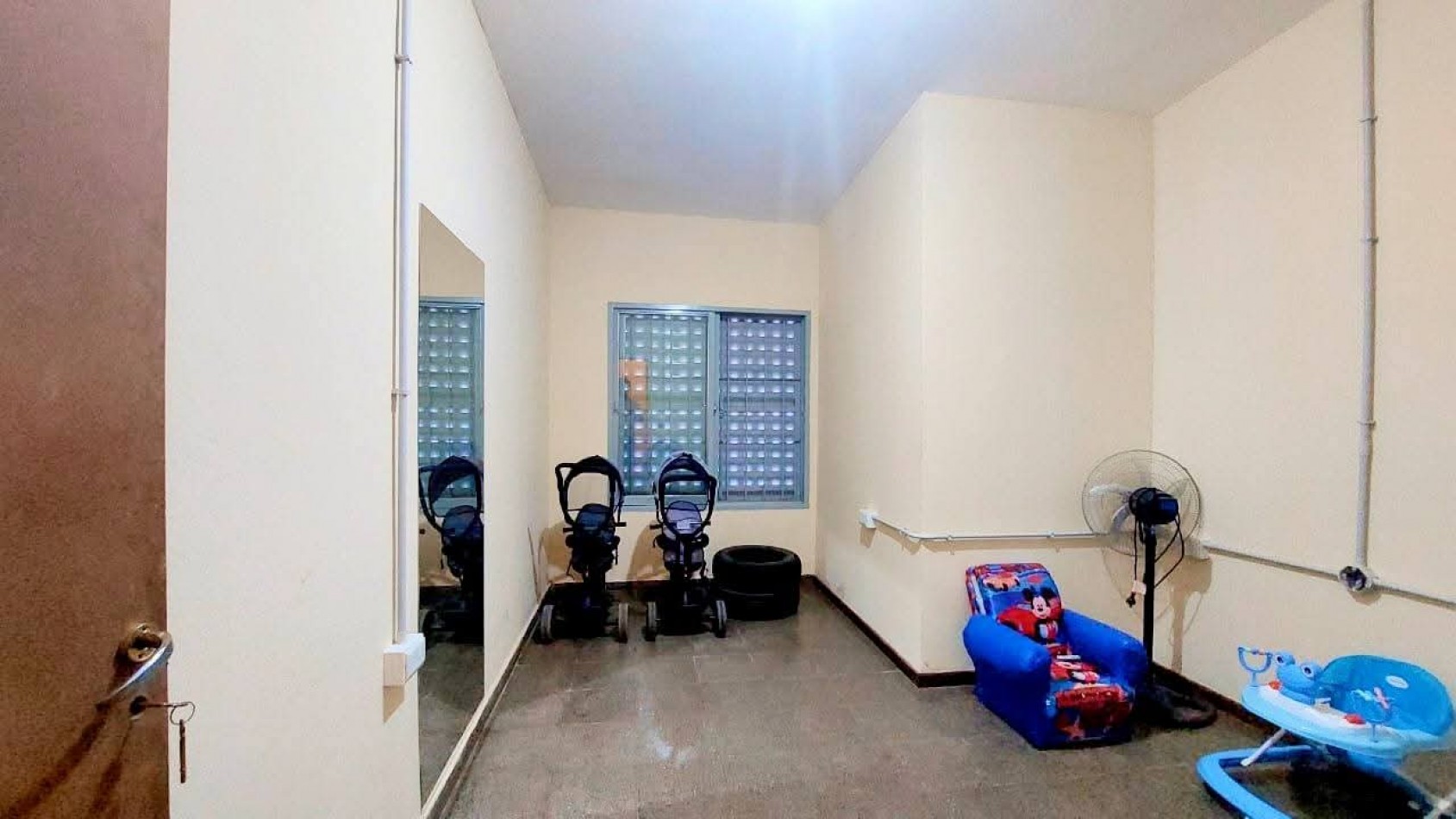CASA A LA VENTA EN MALVINAS ARGENTINAS, CORDOBA. SOBRE IMPORTANTE AVENIDA. CA188F.