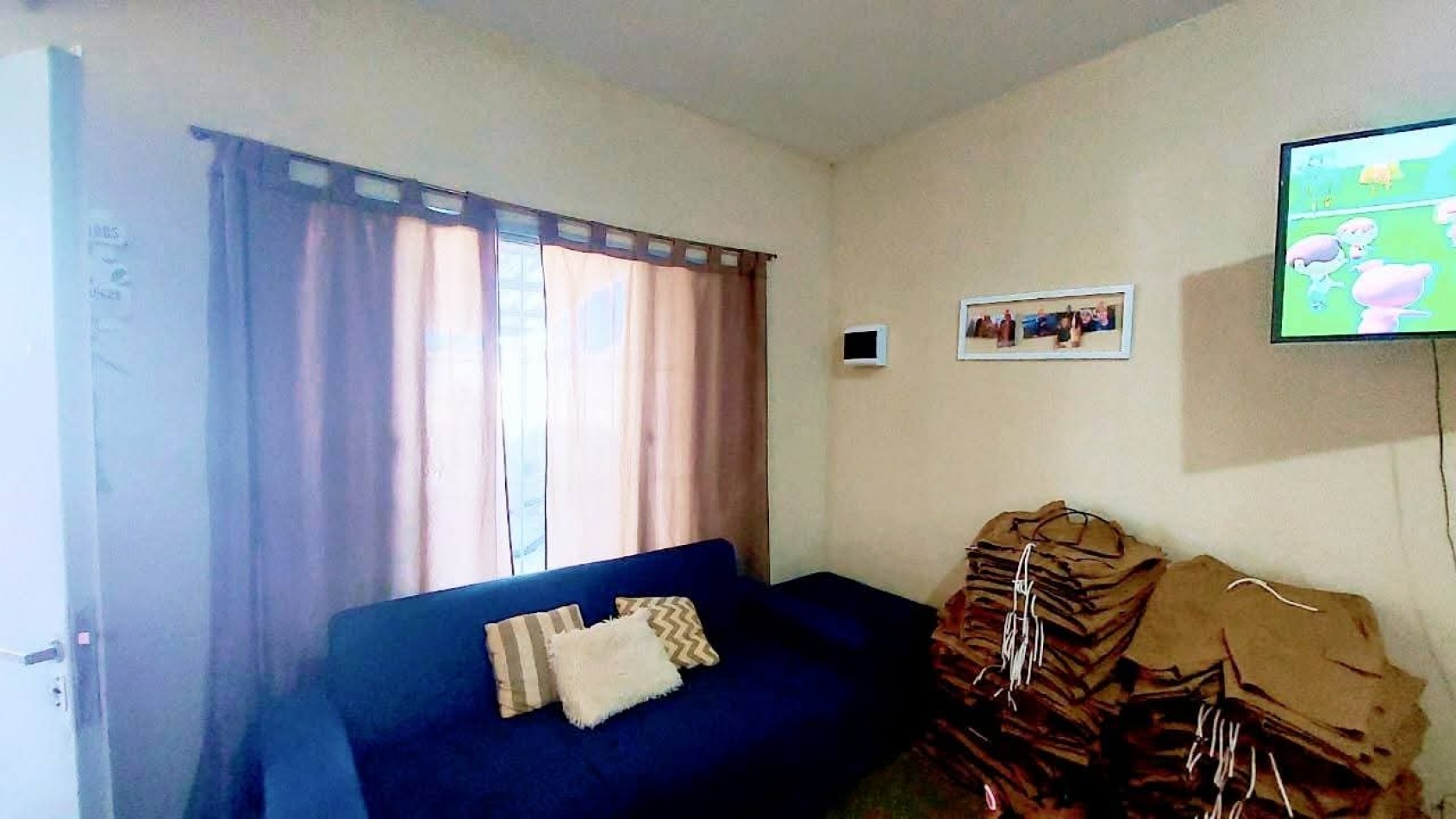 CASA A LA VENTA EN MALVINAS ARGENTINAS, CORDOBA. SOBRE IMPORTANTE AVENIDA. CA188F.