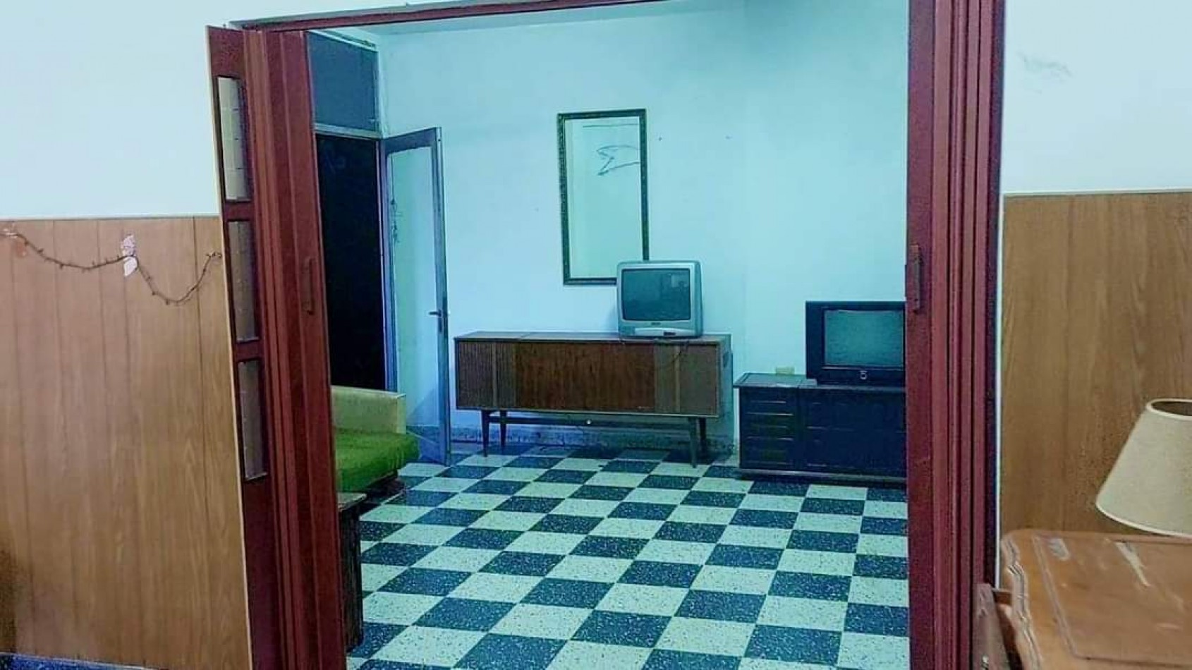 VENTA DE DEPARTAMENTO DE 3 DORMITORIOS EN EL CENTRO DE COSQUIN. CA184