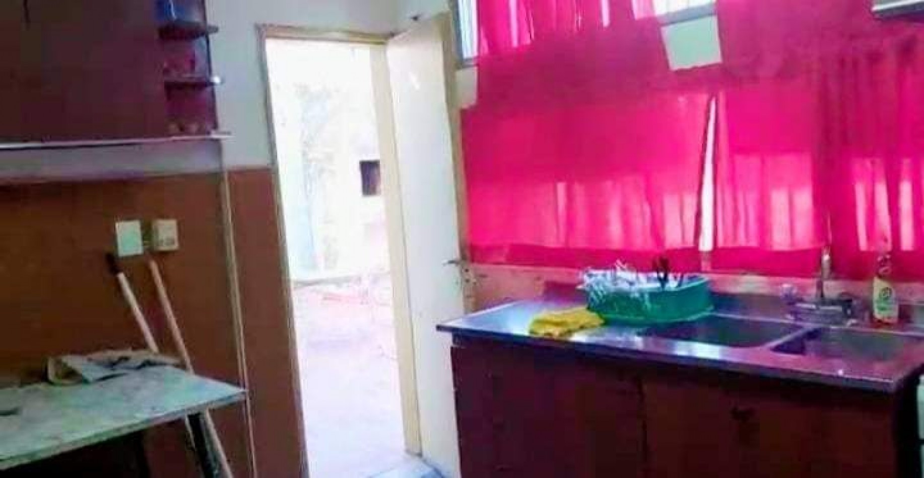 VENTA DE DEPARTAMENTO DE 3 DORMITORIOS EN EL CENTRO DE COSQUIN. CA184