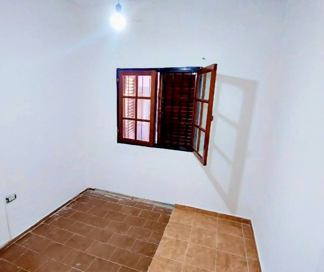 CASA A LA VENTA EN CORBOBA CAPITAL, BARRIO YOFRE SUD. CA214