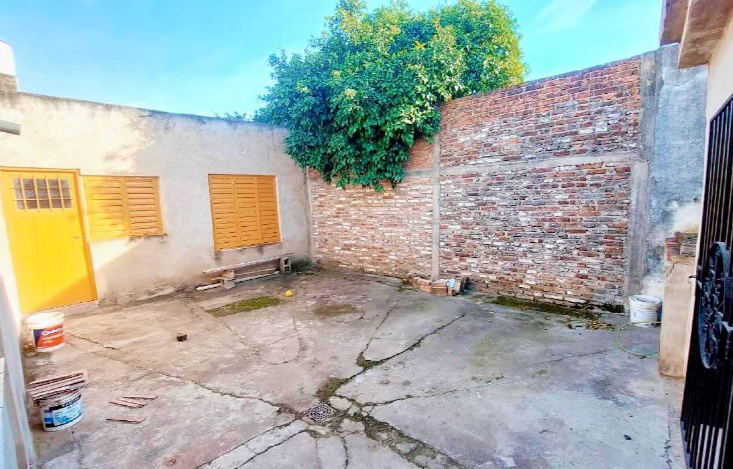 CASA A LA VENTA EN CORBOBA CAPITAL, BARRIO YOFRE SUD. CA214