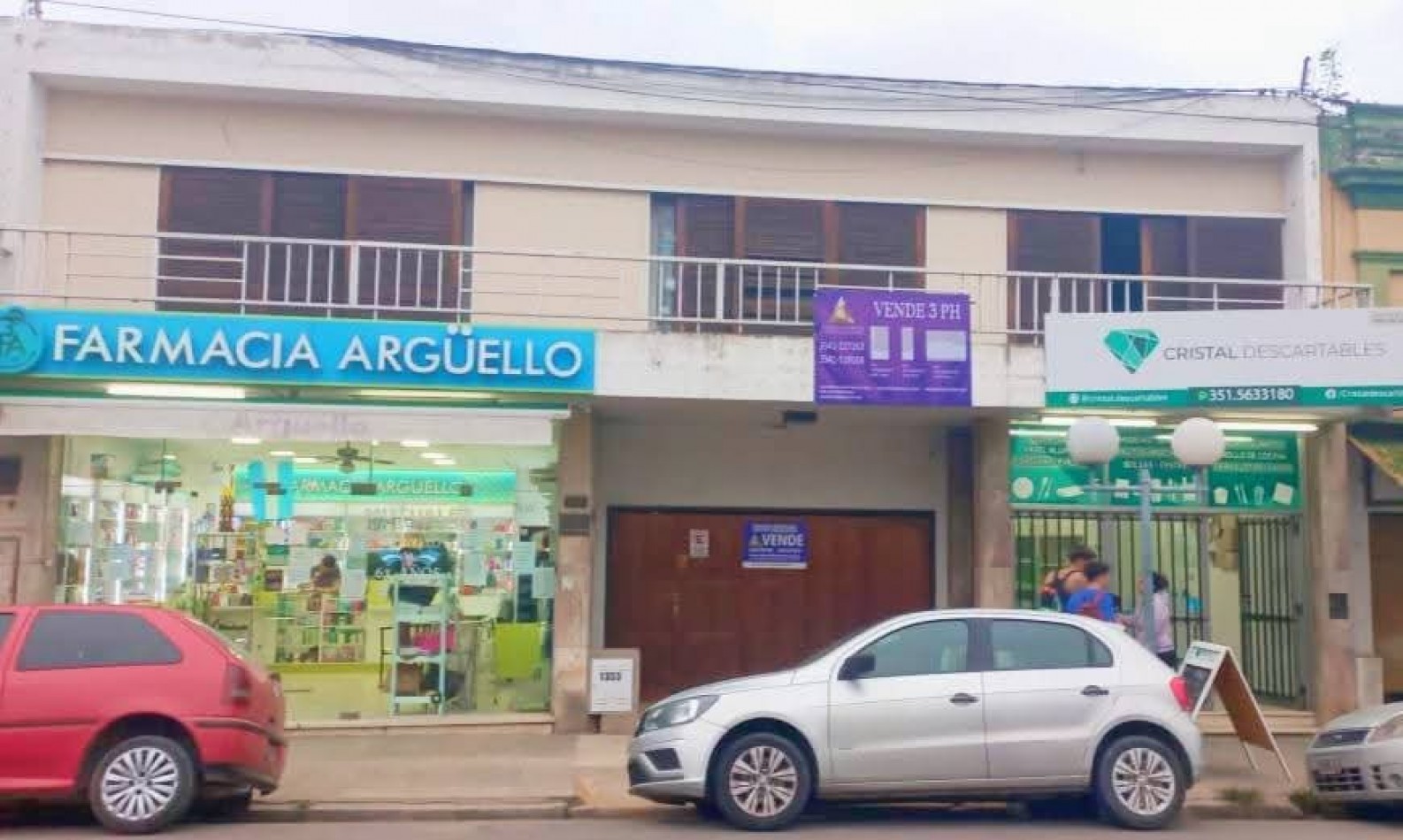 VENTA DE DEPARTAMENTO DE 2 DORMITORIOS. CENTRO DE COSQUIN. CA182
