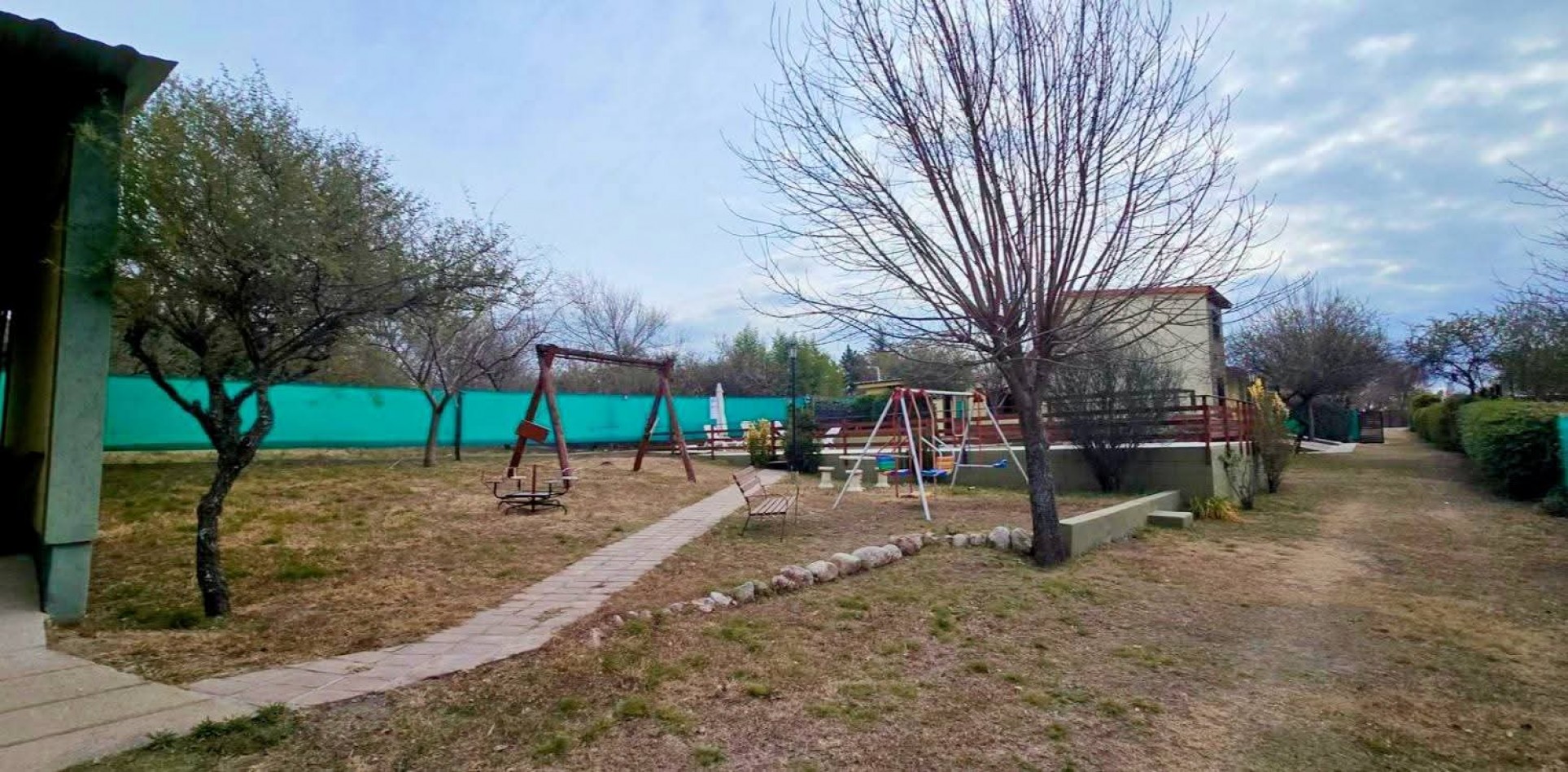CASA MAS 2 CABAÑAS TOTALMENTE EQUIPADAS EN ENTORNO NATURAL EN VENTA. CA211