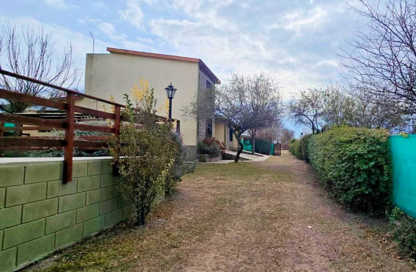 CASA MAS 2 CABAÑAS TOTALMENTE EQUIPADAS EN ENTORNO NATURAL EN VENTA. CA211