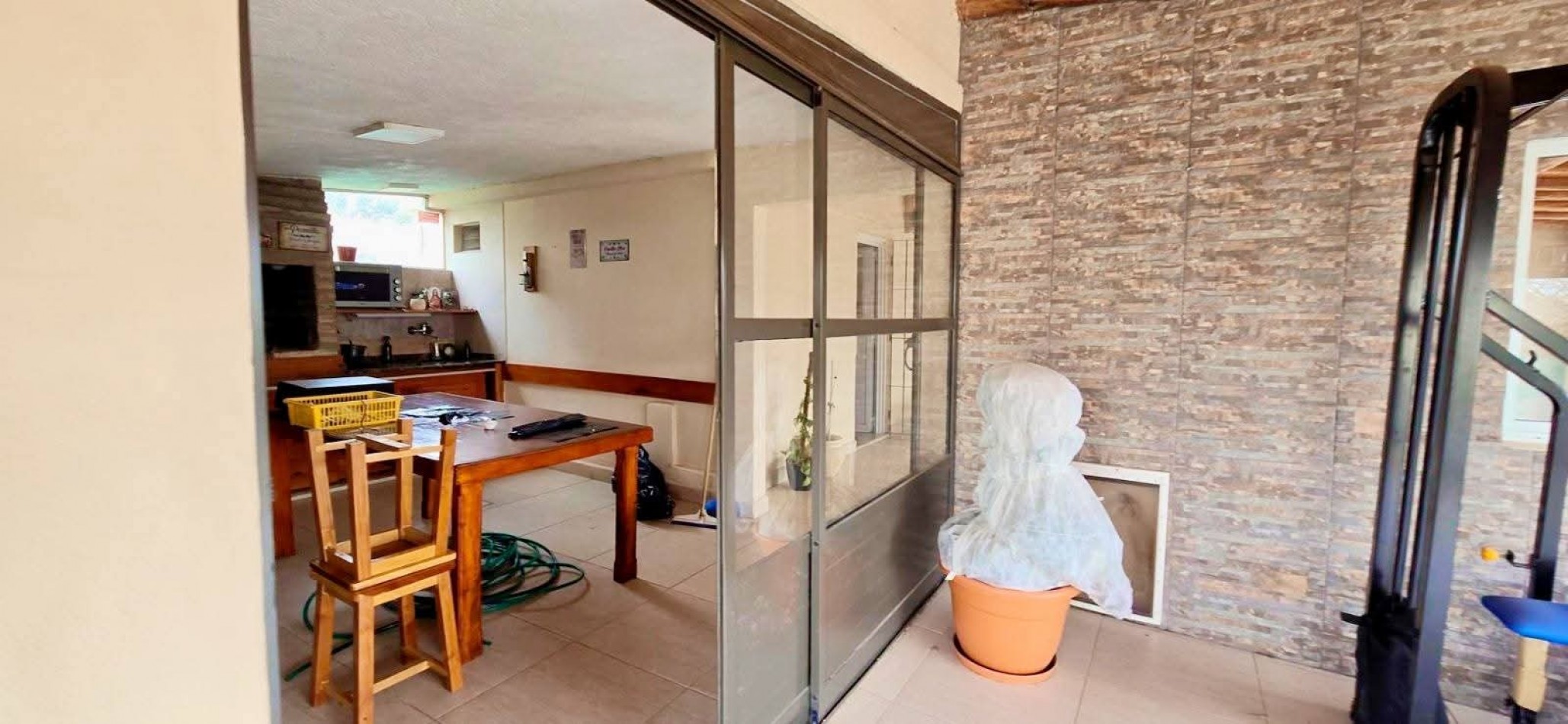 CASA MAS 2 CABAÑAS TOTALMENTE EQUIPADAS EN ENTORNO NATURAL EN VENTA. CA211