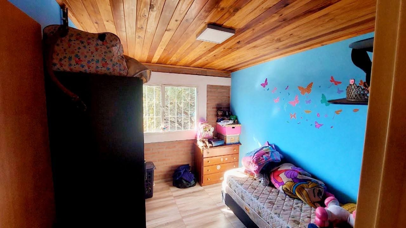 CASA A LA VENTA EN MALVINAS ARGENTINAS, CORDOBA. SOBRE IMPORTANTE AVENIDA. CA188F.