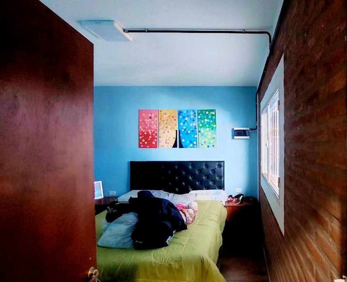 CASA A LA VENTA EN MALVINAS ARGENTINAS, CORDOBA. SOBRE IMPORTANTE AVENIDA. CA188F.