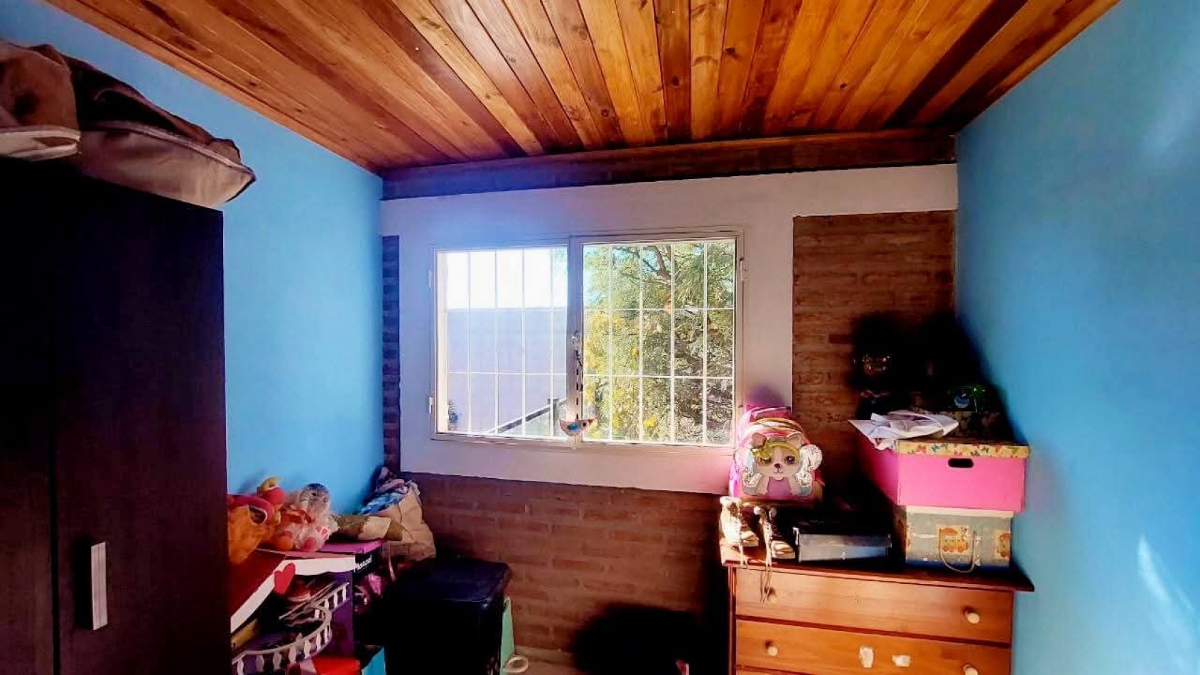 CASA A LA VENTA EN MALVINAS ARGENTINAS, CORDOBA. SOBRE IMPORTANTE AVENIDA. CA188F.