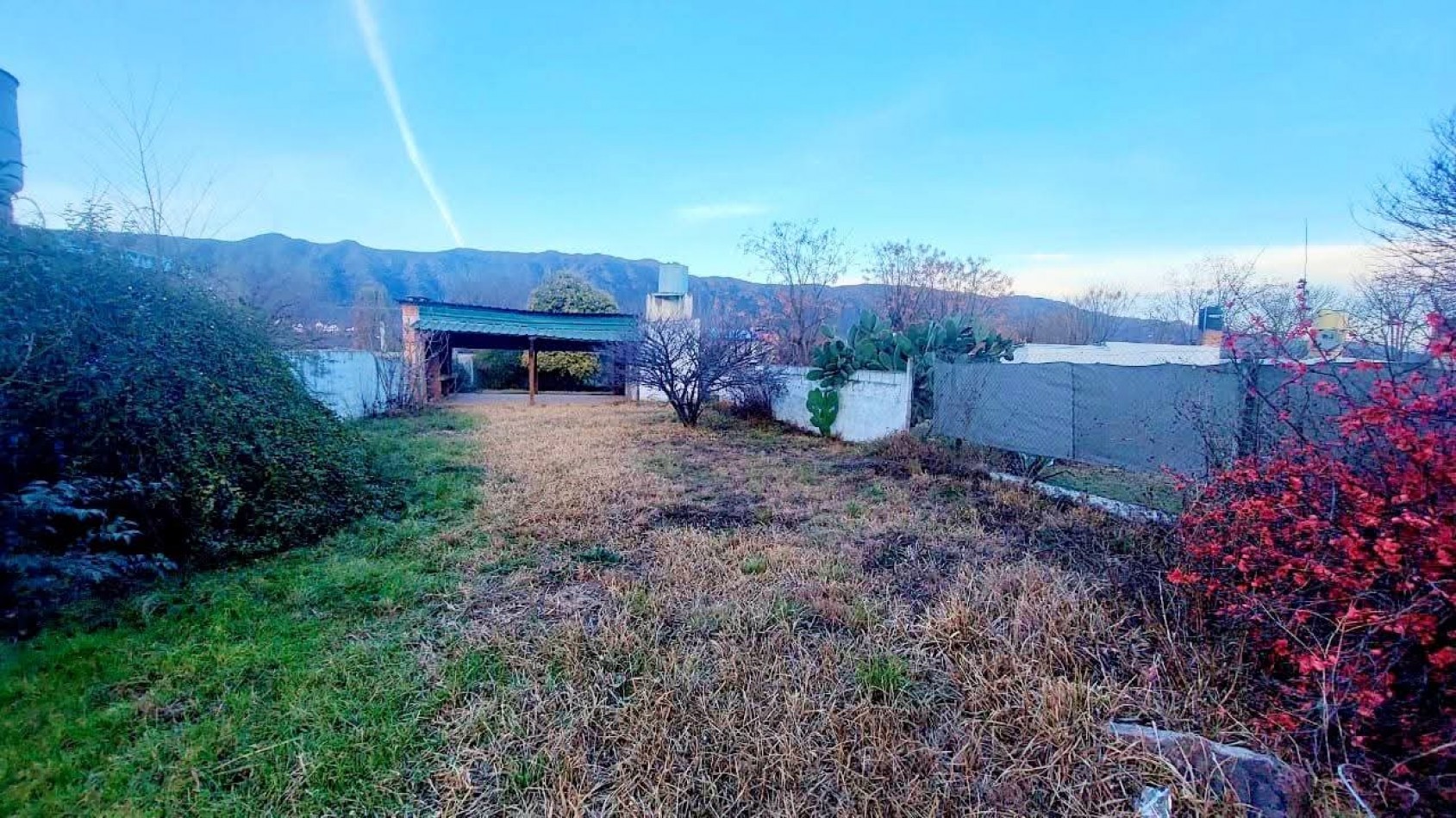 TERRENO CON CONSTRUCCION A LA VENTA EN SANTA MARIA DE PUNILLA. TE134