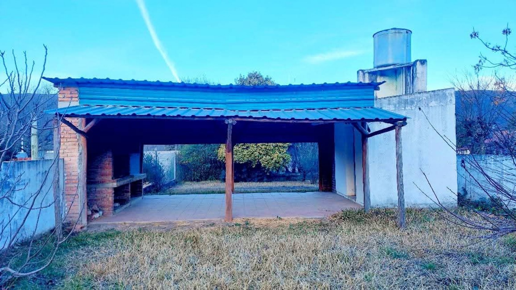 TERRENO CON CONSTRUCCION A LA VENTA EN SANTA MARIA DE PUNILLA. TE134