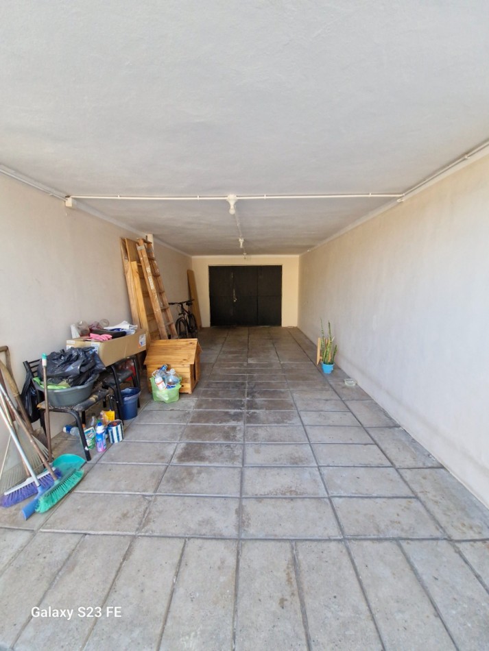 CASA MAS DEPARTAMENTO EN VENTA EN BARRIO GRANADERO PRINGLES, CIUDAD DE CORDOBA. CA221