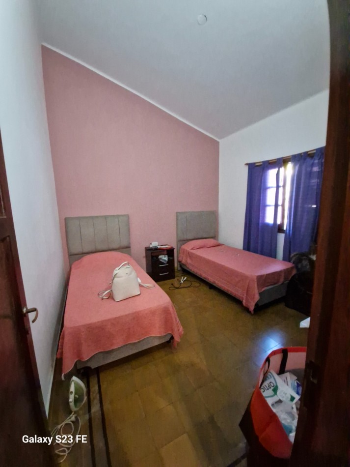 CASA MAS DEPARTAMENTO EN VENTA EN BARRIO GRANADERO PRINGLES, CIUDAD DE CORDOBA. CA221