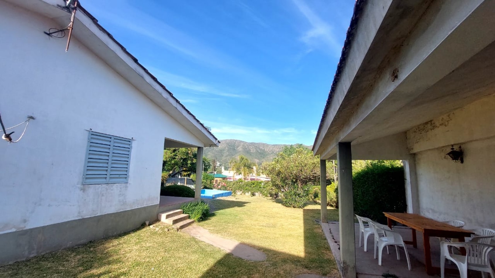 CASA EN VENTA EN BIALET MASSE, VILLA SANTA ANA. A 100 METROS DE LAGO SAN ROQUE Y RUTA 38. CA224