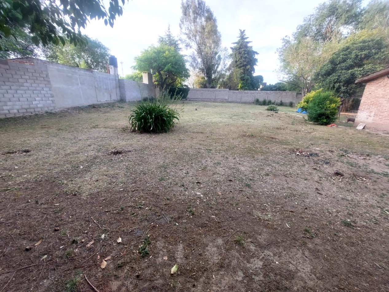 CASA A REMODELAR MAS 2 TERRENOS EN VENTA EN SANTA MARIA DE PUNILLA. CA228