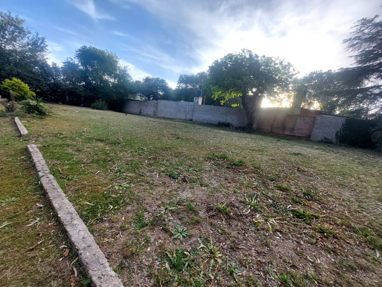 CASA A REMODELAR MAS 2 TERRENOS EN VENTA EN SANTA MARIA DE PUNILLA. CA228