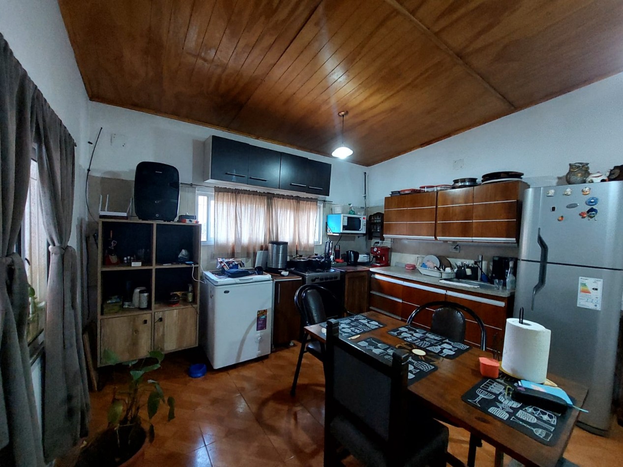 CASA EN VENTA CON SALIDA AL RIO Y PISCINA COMPLETA EN SANTA MARIA DE PUNILLA, ENTORNO SERRANO. CA246