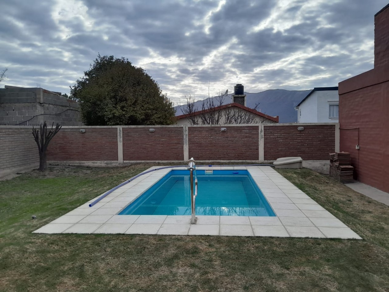 CASA, MAS DEPARTAMENTO Y TERRENO CON EDIFICACION A LA VENTA EN SANTA MARIA DE PUNILLA. CA254