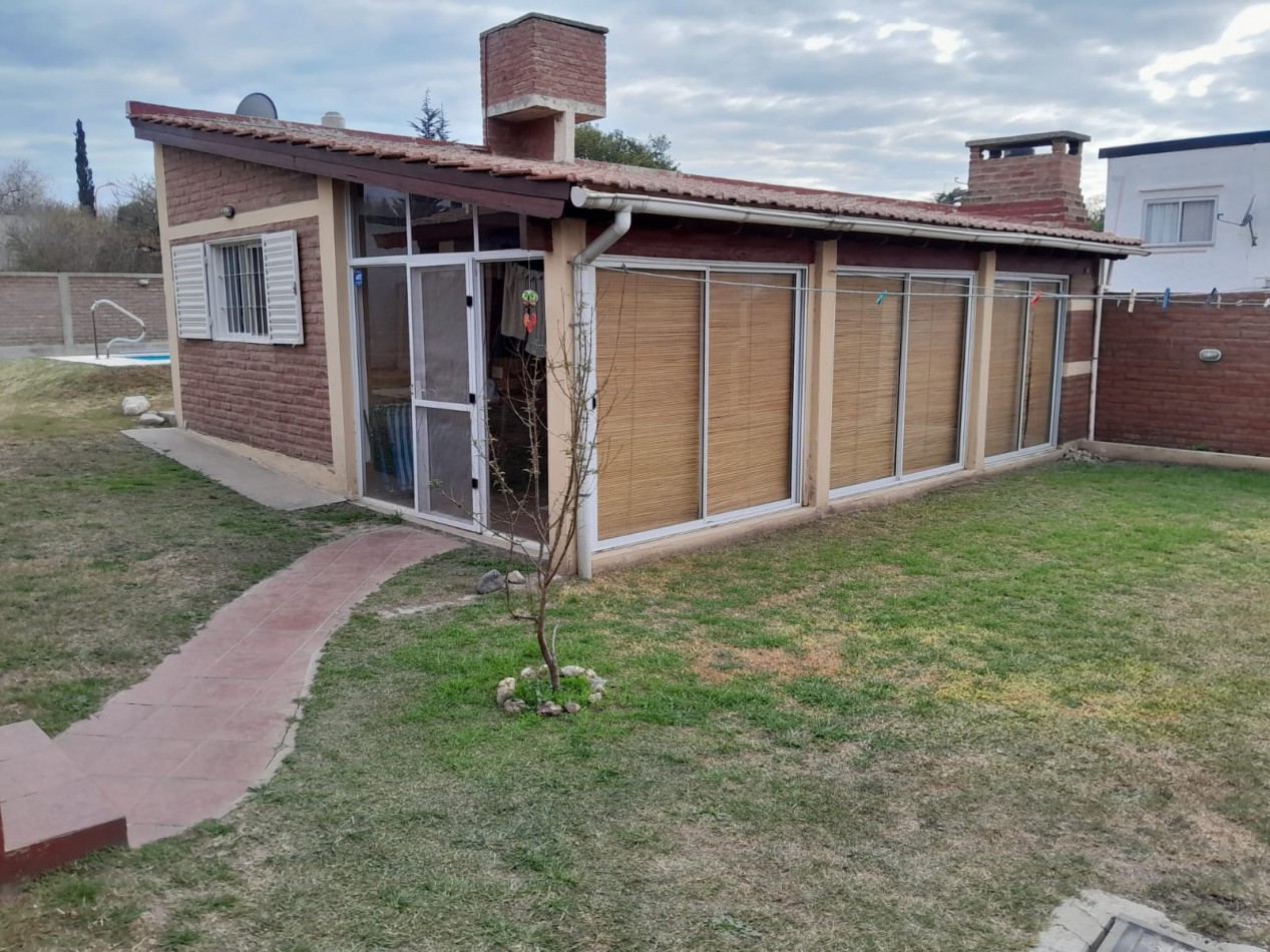 CASA, MAS DEPARTAMENTO Y TERRENO CON EDIFICACION A LA VENTA EN SANTA MARIA DE PUNILLA. CA254