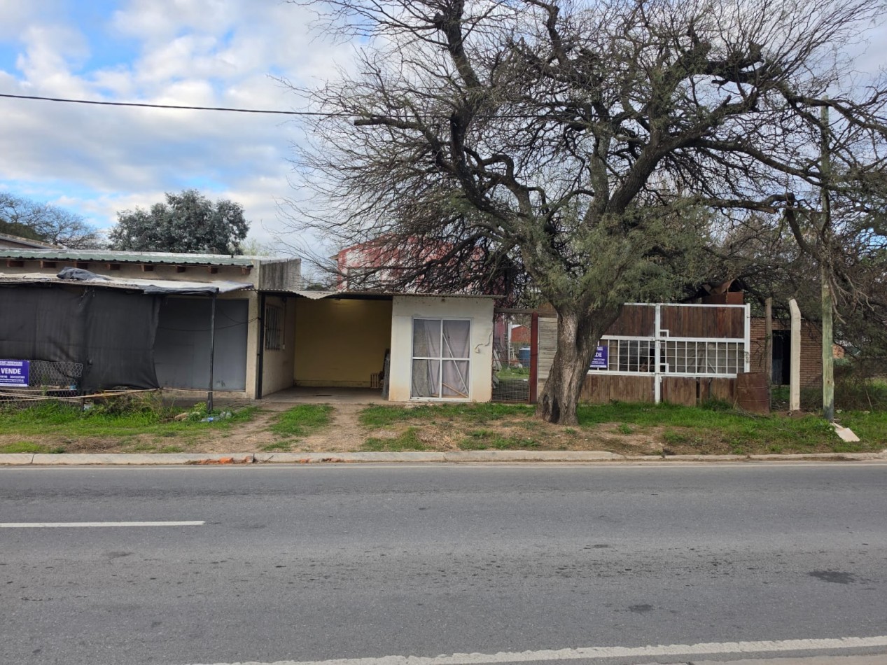 COMPLEJO DE 2 LOCALES Y 4 VIVIENDAS EN SAN ROQUE SOBRE COLECTORA. CA248