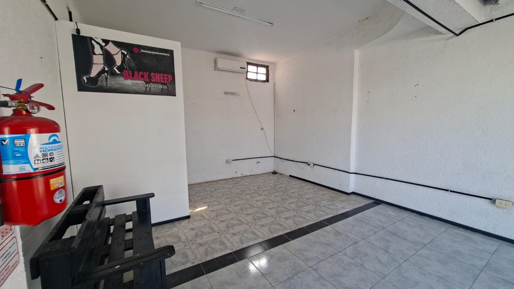 ALQUILER DE LOCAL COMERCIAL EN EL CENTRO DE SANTA MARIA DE PUNILLA, A 20M DE AV SAN MARTIN