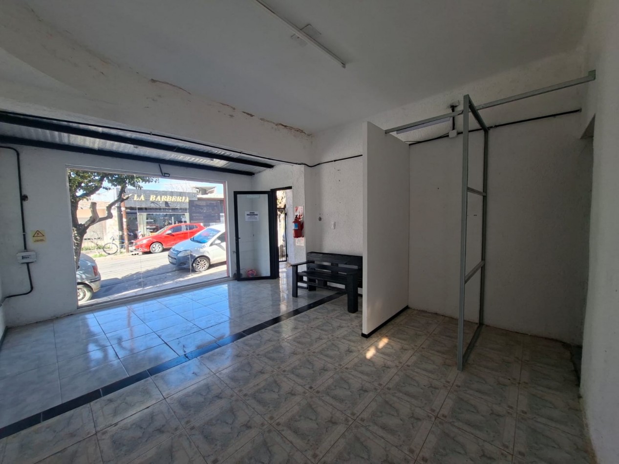ALQUILER DE LOCAL COMERCIAL EN EL CENTRO DE SANTA MARIA DE PUNILLA, A 20M DE AV SAN MARTIN
