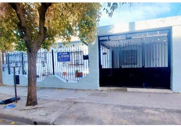 CASA A LA VENTA EN CORBOBA CAPITAL, BARRIO YOFRE SUD. CA214