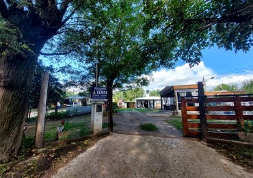 CASA EN VENTA CON SALIDA AL RIO Y PISCINA COMPLETA EN SANTA MARIA DE PUNILLA, ENTORNO SERRANO. CA246