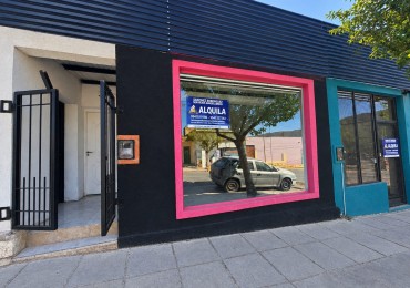 ALQUILER DE LOCAL COMERCIAL EN EL CENTRO DE SANTA MARIA DE PUNILLA, A 20M DE AV SAN MARTIN